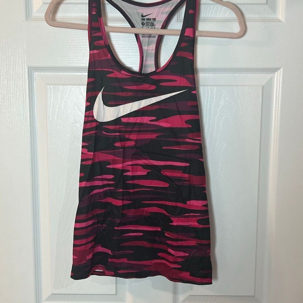 Nike Racerback Tank Bundle Size Medium - Picture 5 of 6